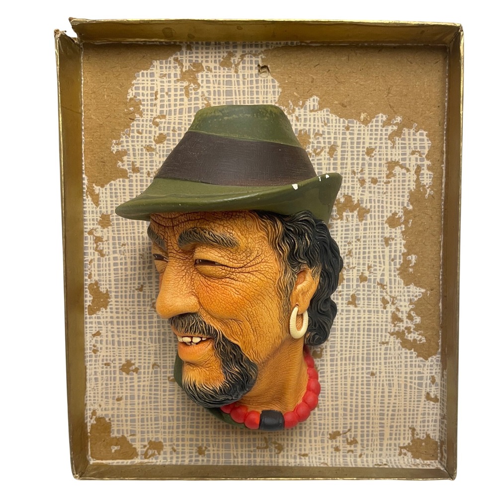 Vintage Bossons Chalkware Head Corsican Wall Mask England 930947 Green Hat